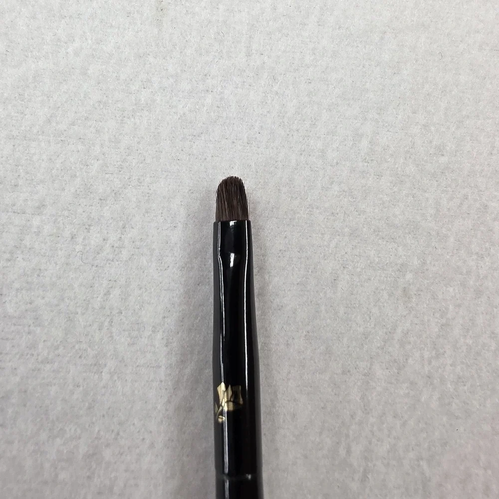 **2 items**Lancôme Smudger & Liner Double-Ended Eyeliner Brush 24 Angled Black